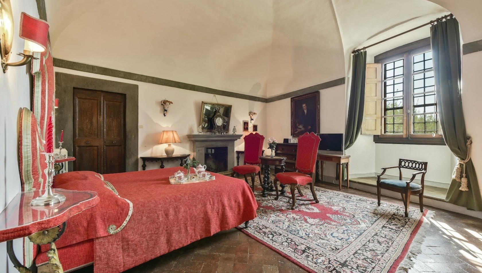 red-room1